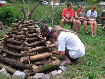 Kako so potekale priprave tabornega prostora za projekt Glej daleč.