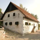 Pesnikova rojstna hiša v Vrbi