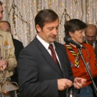 LMB smo ponesli tudi na generalstab SV in jo v okviru božičnice, ki jo je pripravil vikariat SV predali ministru za obrambo