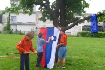 Slike s piknika treh stegov