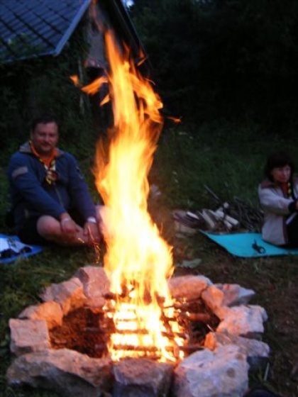 »Malo pozno, pa vendar iz srca…«
Zakaj tako?
Zato, ker se je naš letošnji tabor odvijal že daleč nazaj, od 24.-27.6.2009. Da ne bi imeli vtisa, da smo na Ptuju zaspali, vseeno poročamo o našem taboru. 