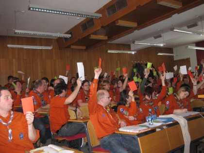 Za nami je spomladanski svet Združenja, ki je poleg običajnih točk dnevnega reda odprl pot več dokumentom, namenjenim kakovostnejšemu in lažjemu delu v organizaciji.