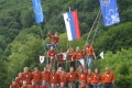 Skupinska slika pred jamborom