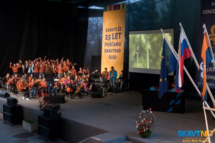 Orkester z zborom in bendom ob 25-letnici Zskss