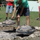 Res dobra je bila hrana pripravljena v podpeki. Pripravljali smo burek, zapekanko, energijski kruhek, tajin, pice, piščanca z zelenjavo… Udeleženci so tako spoznali nov način priprave hrane in bilo jim je zelo všeč, pa še manj embalaže se porabi s tem.